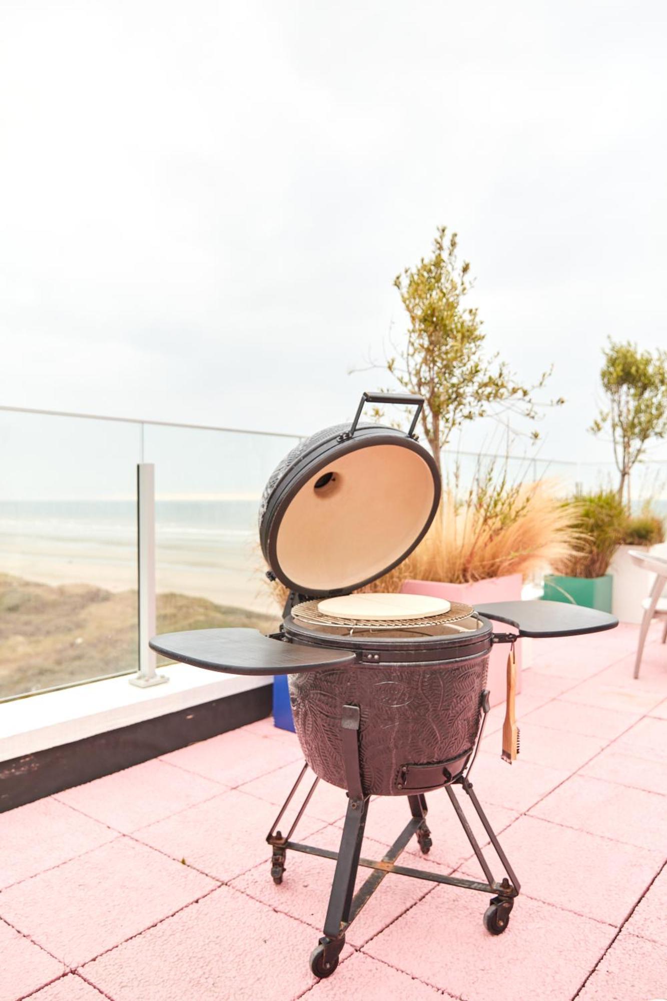 The Pink Penthouse Apartment *